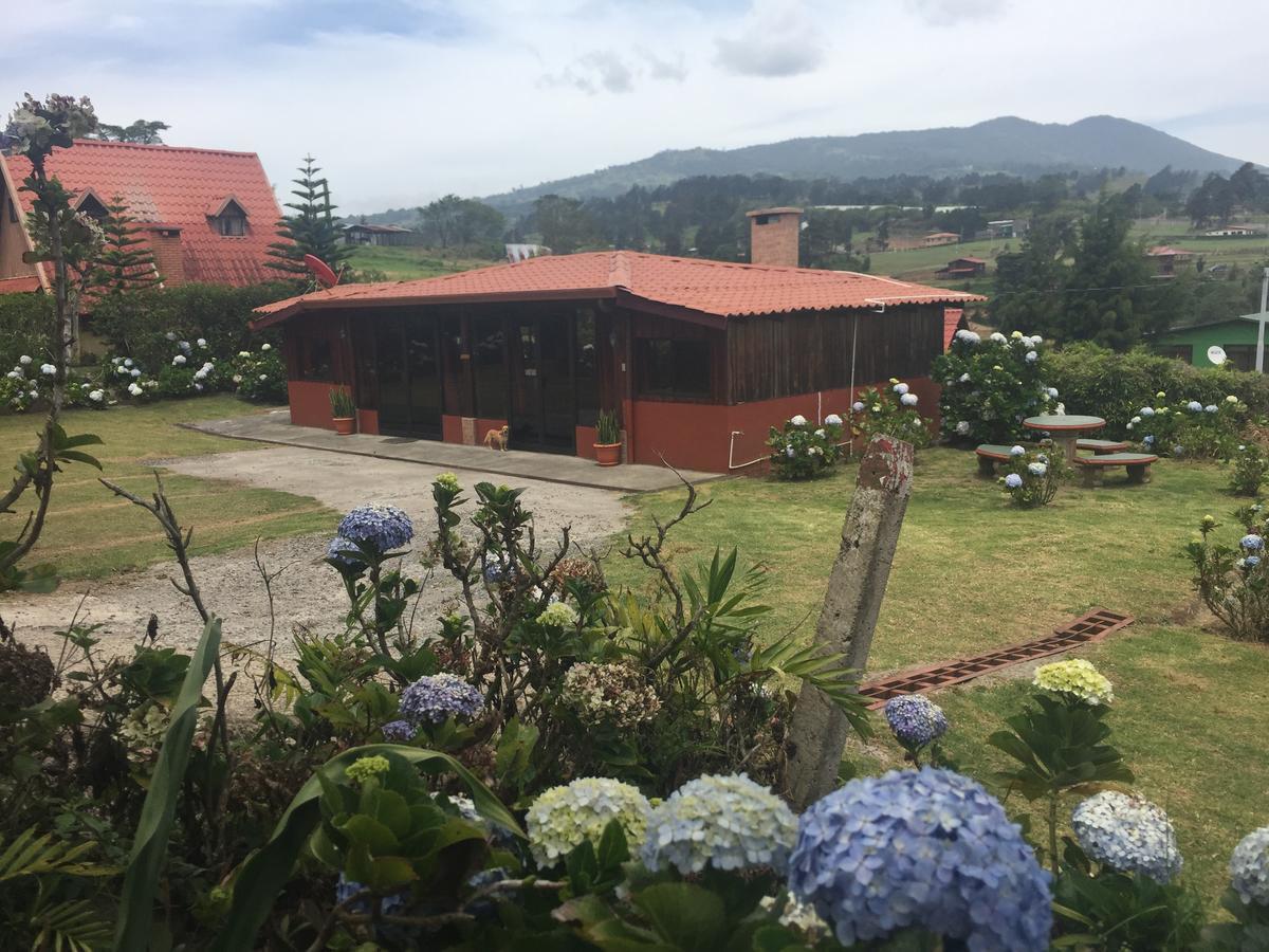 Hotel Chalets Los Volcanes Fraijanes Dış mekan fotoğraf