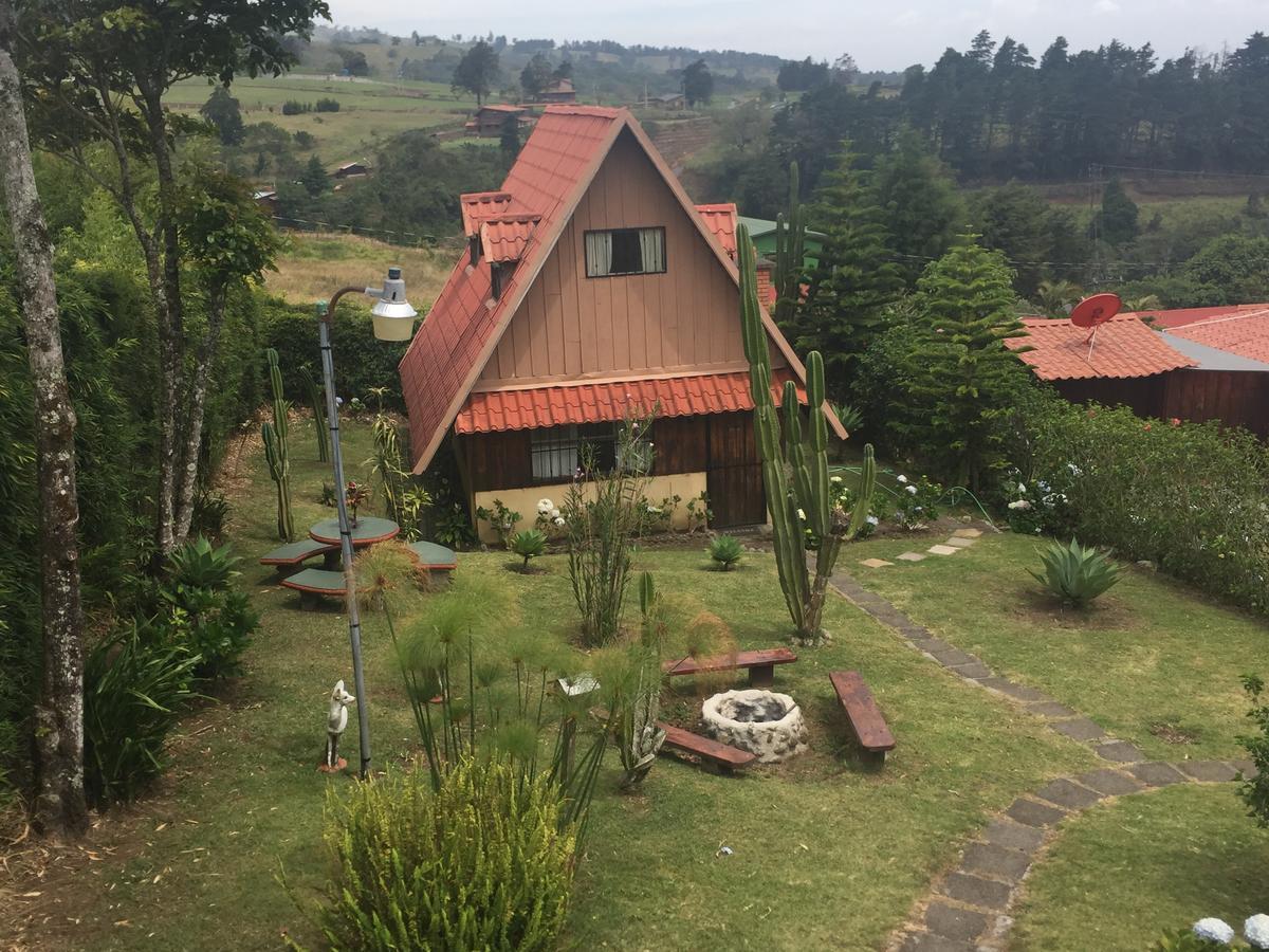 Hotel Chalets Los Volcanes Fraijanes Dış mekan fotoğraf